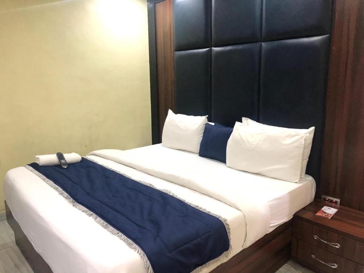 Six Diamond Hotel Ikeja Buitenkant foto