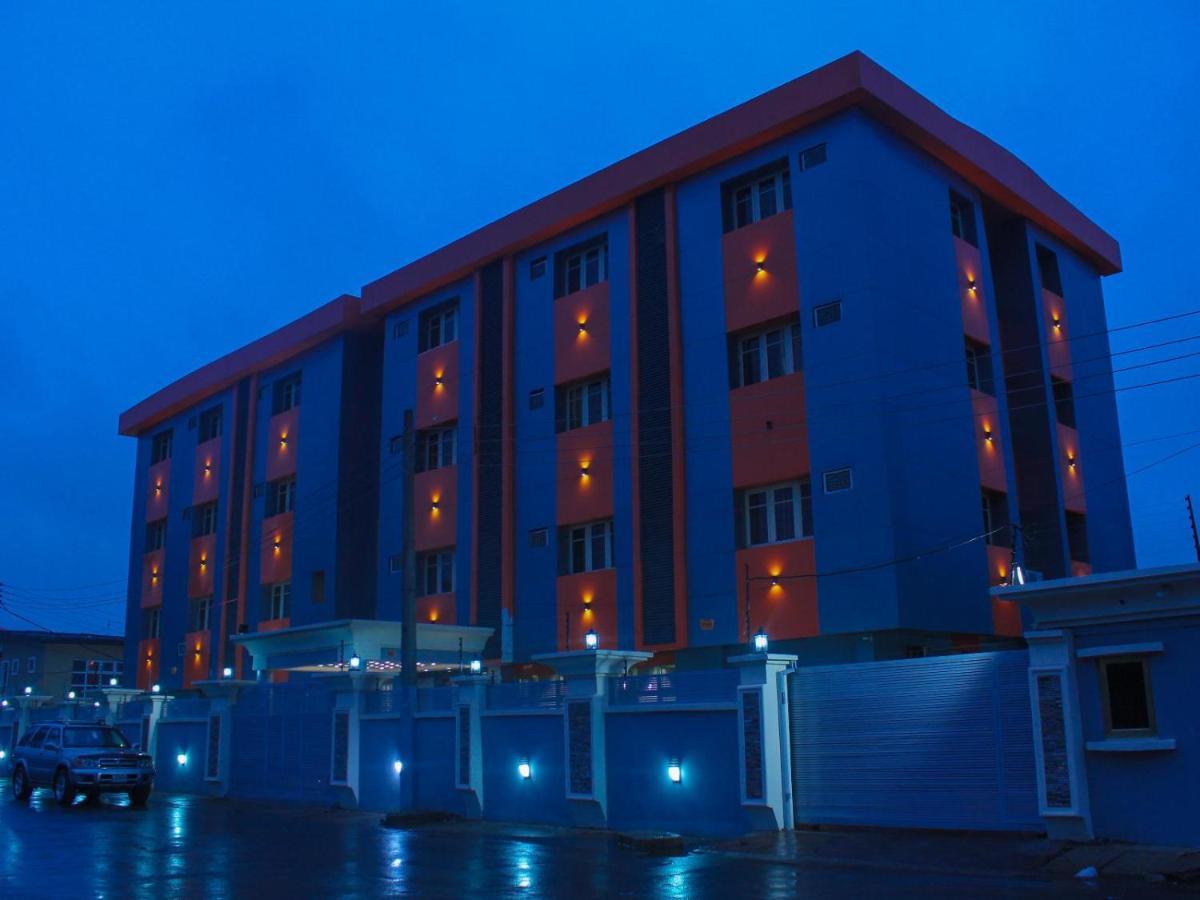 Six Diamond Hotel Ikeja Buitenkant foto
